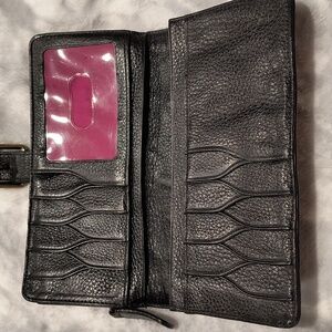 Cole Haan Vintage Soft leather wallet, EUC, Fine Construction